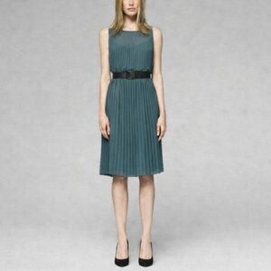 Sisley Pleated Hunter Green Sleeveless Midi Dress XS